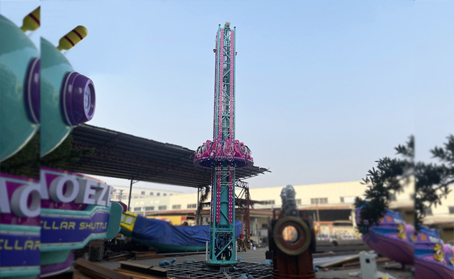 15米旋转塔.jpg 金博游艺乡村旅游项目15米旋转塔厂内调试.jpg