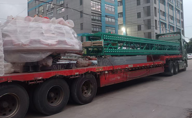 12座旋转塔.jpg 2025年7月金博游艺游乐设备厂家发货情况.jpg