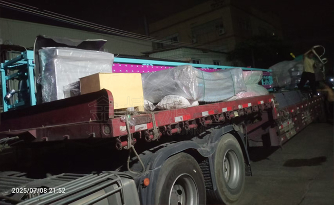 12座旋转塔.jpg 2025年7月金博游艺游乐设备厂家发货情况.jpg