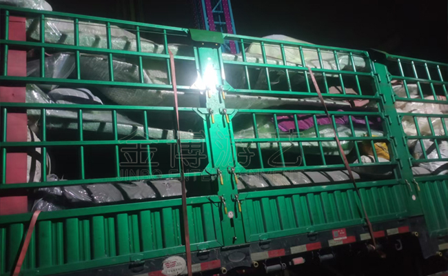 23座大摆锤.jpg 2025年8月金博游艺游乐设备厂家发货情况.jpg