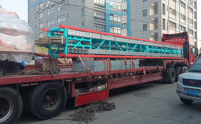 12座旋转塔.jpg 2025年9月金博游艺游乐设备厂家发货情况.jpg