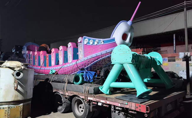 24座海盗船.jpg 2025年9月金博游艺游乐设备厂家发货情况.jpg