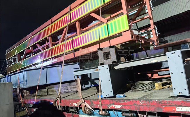 32米跳楼楼.jpg 2025年9月金博游艺游乐设备厂家发货情况.jpg