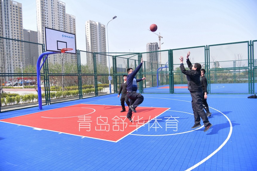 西海岸开发区天麓湖公园 