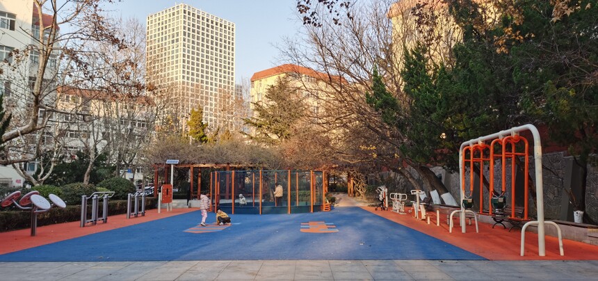 市南区三明路9号儿童广场 