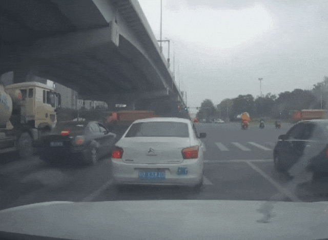 1701056934224781.gif