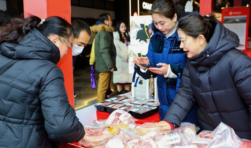 1769563607136835.jpg 11498708_800570ae-10fd-4b96-b96d-9f81462b04c8copy.jpg