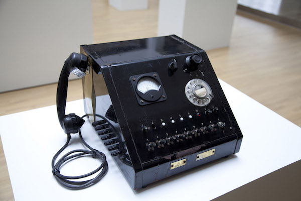 中国生产的第一批电话交换机,国营七三八厂,50年代jpg