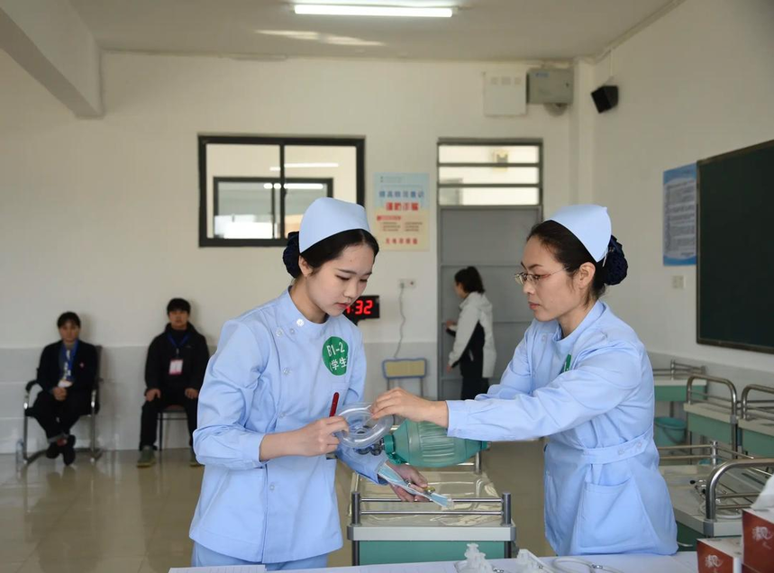 成都卫校 成都卫校