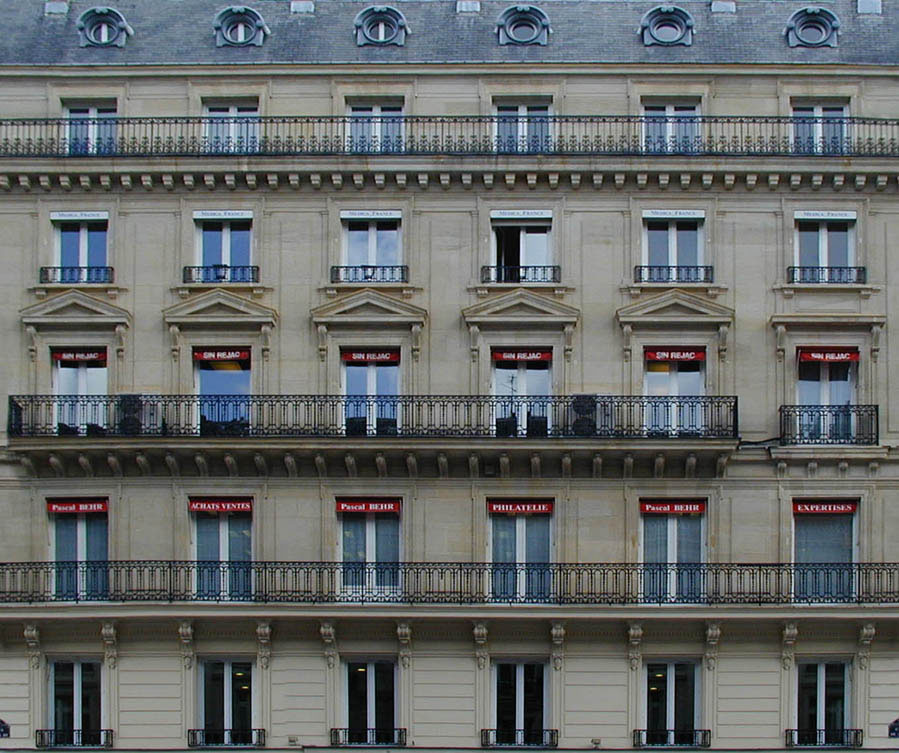 bldg002M.jpg