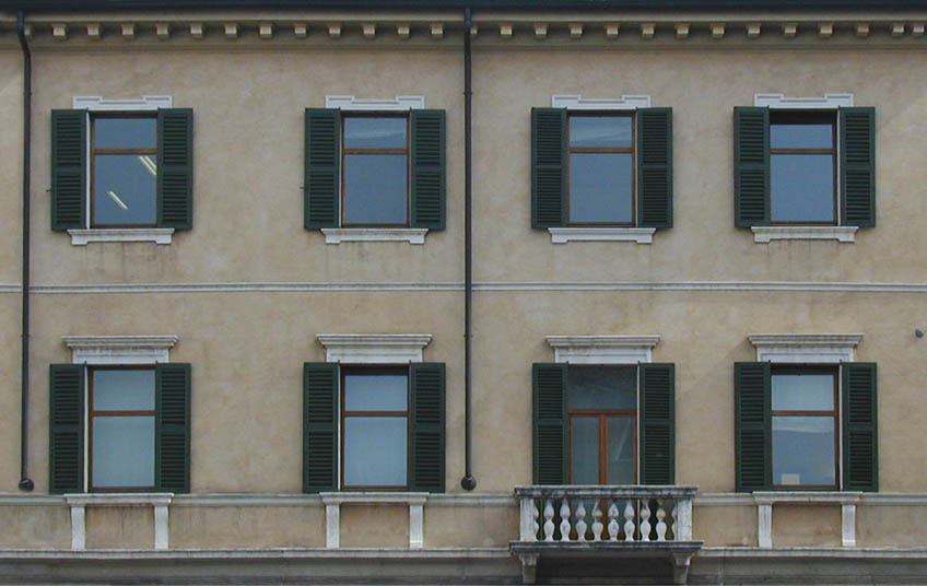 bldg010M.jpg