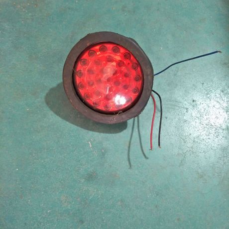 新款led尾灯橡皮灯 26颗灯珠式圆边灯 三色卡车后尾灯