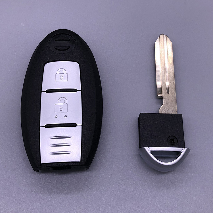 适用于尼桑2键智能汽车钥匙壳遥控器外壳 带小钥匙