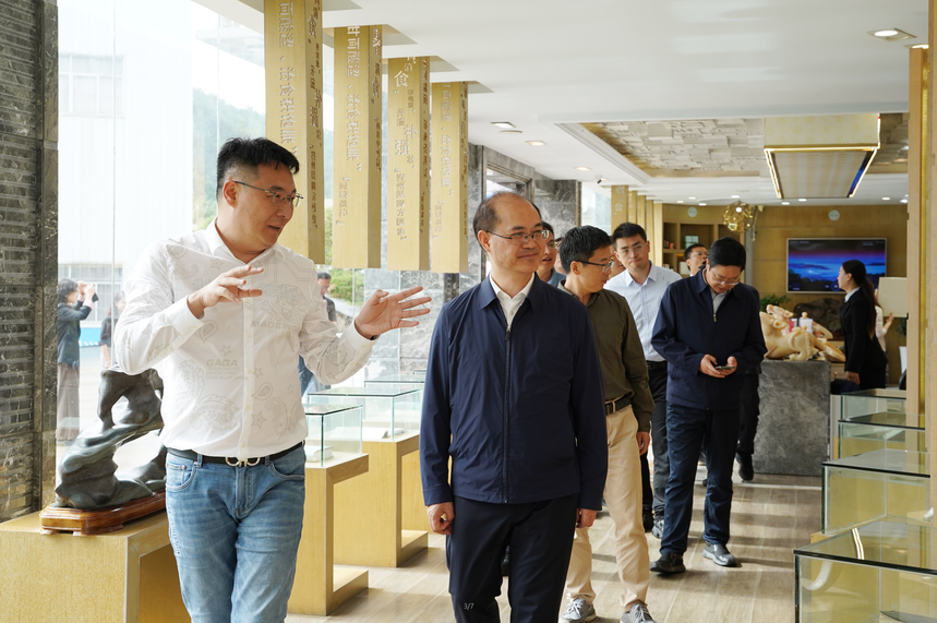 1760515989952366.png ScreenShot_2025-10-15_161048_047.png