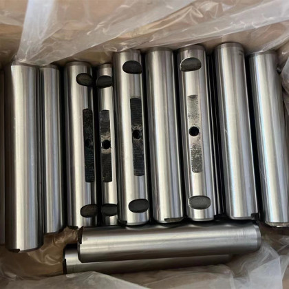 az9100520665 重汽原厂钢板弹簧销