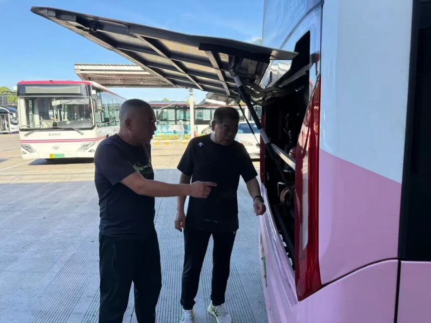 1759209606503140.jpg 1759209606503140.jpg