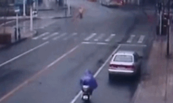 1592797120426624.gif