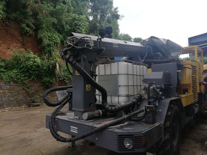 转让:阿特拉斯混凝土湿喷台车meyco me3_中南工程机械集团官网