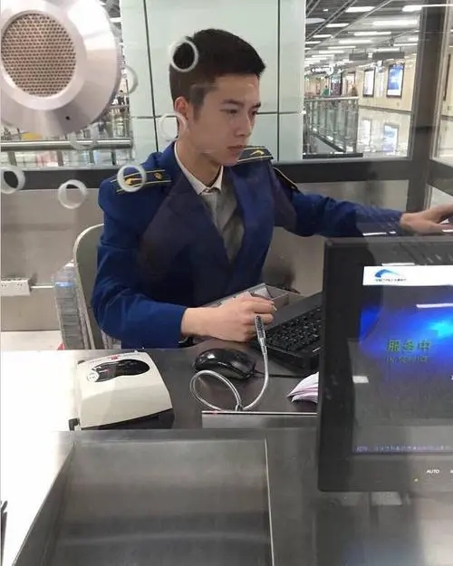 üɽػеְҵѧУЩרҵγ