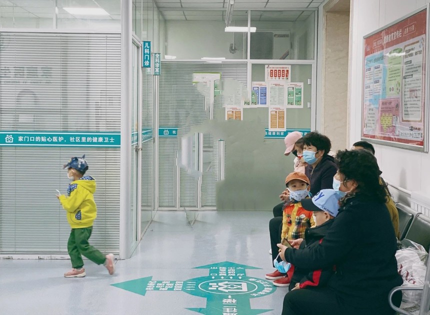 听诊器怎么用包头这位医生教你用听诊器听“水泡音”，这是什么神操作…… 健康包头 今天_https://www.jmylbn.com_新闻资讯_第1张