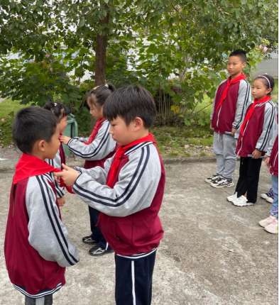 1634190710634367.png 红领巾心向党 队旗飘扬展风采277.png