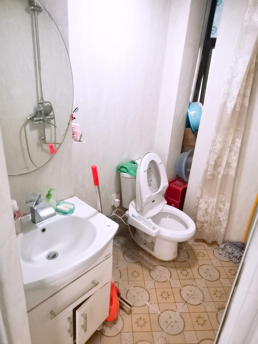 海滨华城小区二手房三房厕所实拍