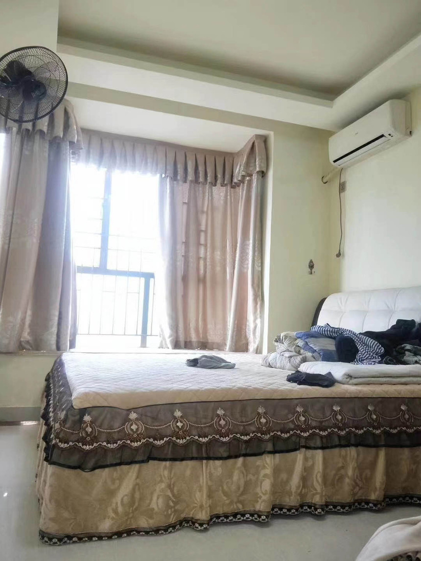 穗丰苑小区二手房三房卧室实拍