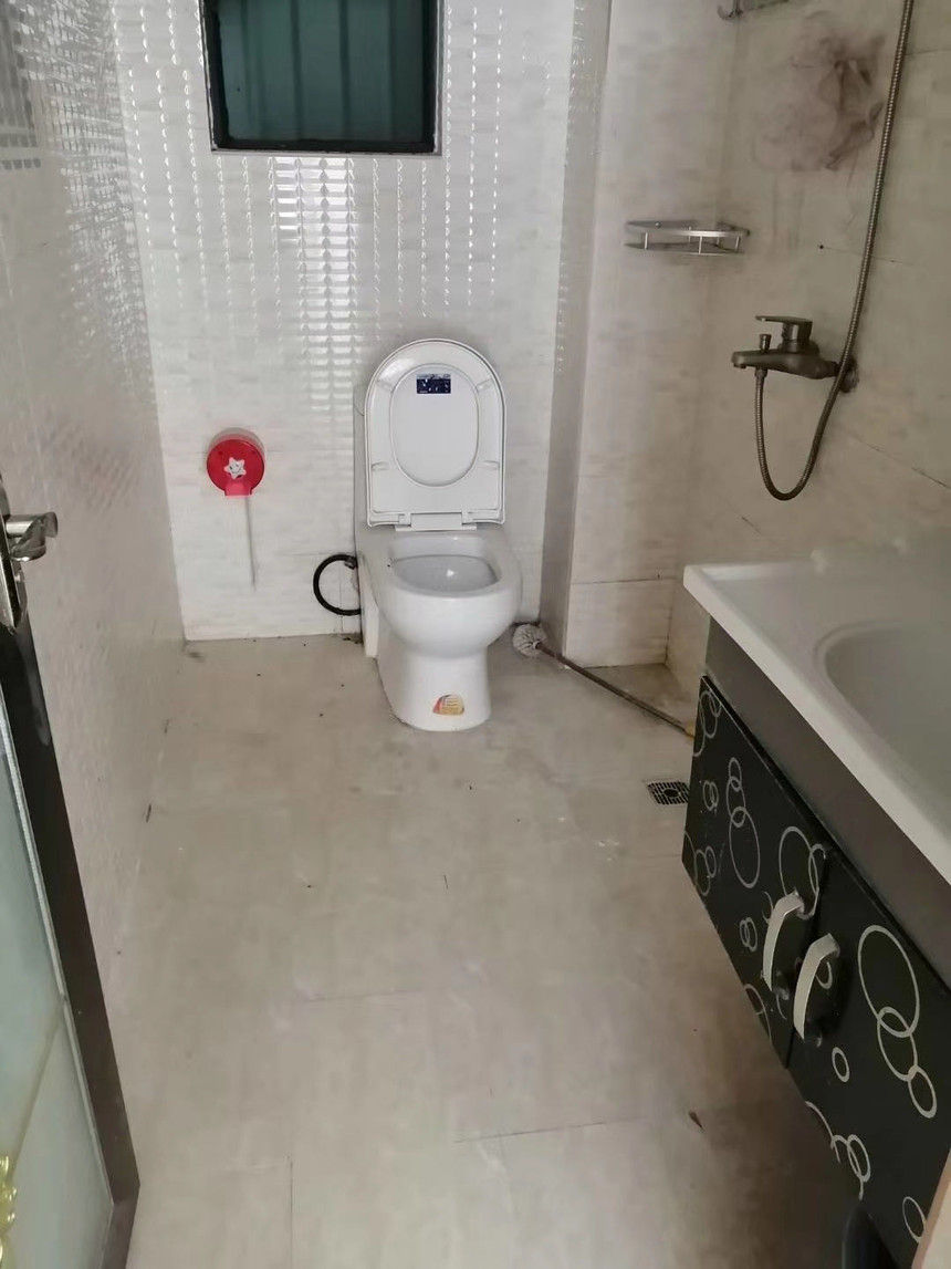 新沙公馆二手房三房卫生间实拍