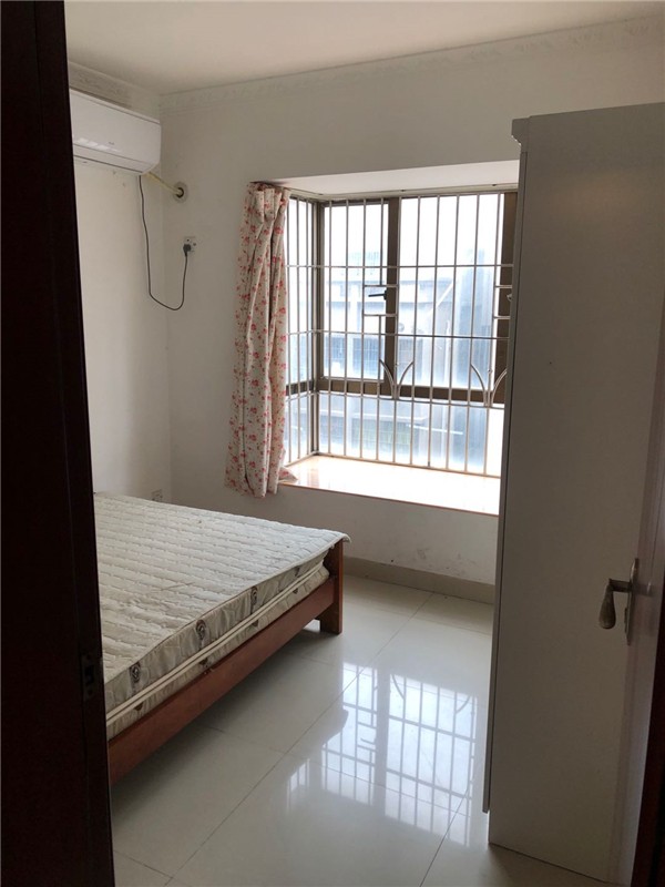 深圳沙井新桥小产权房名仕国际二房66平方米仅售129万看房方便!