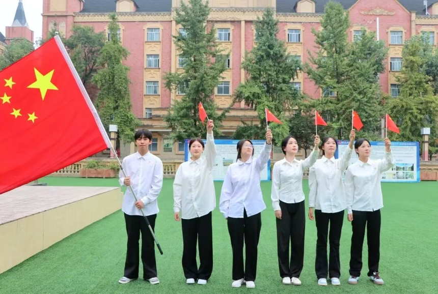 郫县职业学校 郫县职业学校