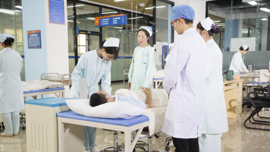 �Ĵ���������ְҵѧԺ¼ȡ�����߼�רҵ����