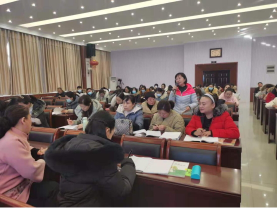 1608862276769921.png 华龙区实验小学小学开展2020年多文本阅读研讨交流活动530.png