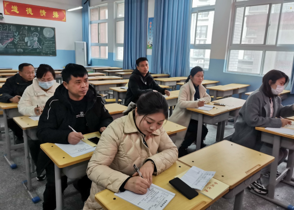 1614221933831700.png 2.24商丘市示范区和风小学召开2021年春季开学准备工作筹备会454.png