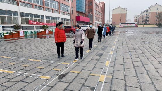 1614394539136882.png 2021.2.25扎实应急演练 共筑平安校园——郑州市上街实验小学开展开学前新冠肺炎疫情防控应急演练活动371.png