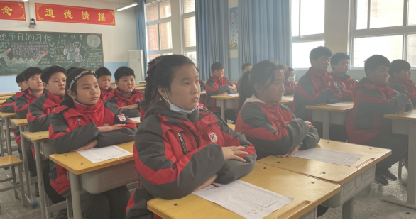 1614934004689353.png 3.5商丘市示范区和风小学新学期少先大队干部会议259.png