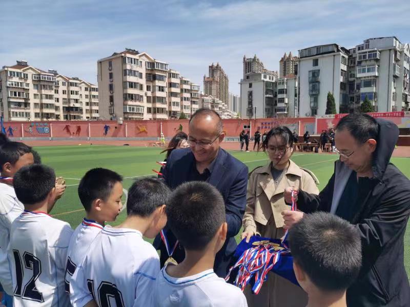 1618475067380350.jpg 万华1.jpg