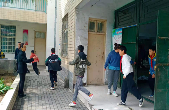 �䰮����   ����δȻ(1)(1)357.png