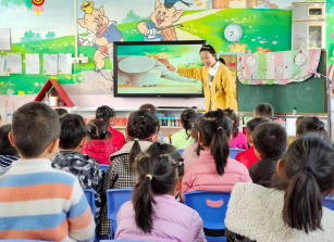 ����������ǰ�� ����ͬ�Ĺ��ɳ����������ֱ���׶�԰��չ��Ʒ����չʾ�180.png