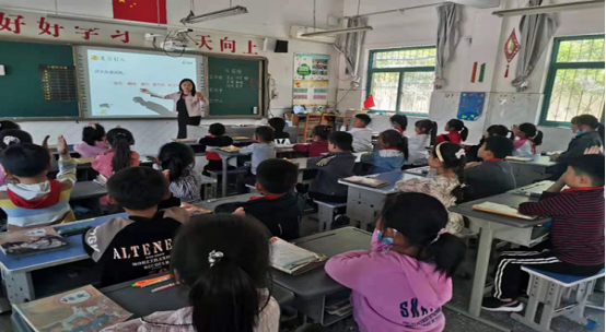 1619660087615260.png 聚焦成长 助力发展——二七区马寨中心校业务领导沙龙在王庄小学召开138.png