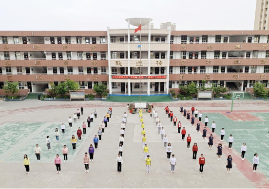 1619660854688883.png 三门峡义马市实验小学迎华诞 庆五一 活动254.png