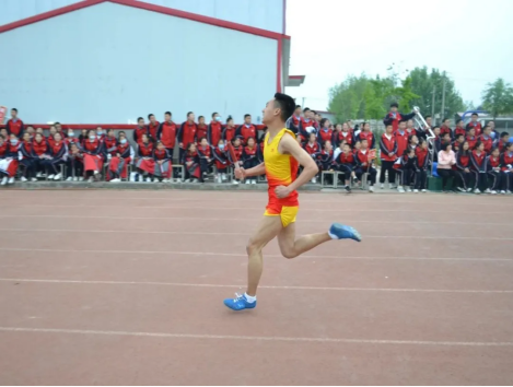 ���߸����ǿ�������ð���˧ ����������ѧ2021�괺���ﾶ�˶����ʵ660.png