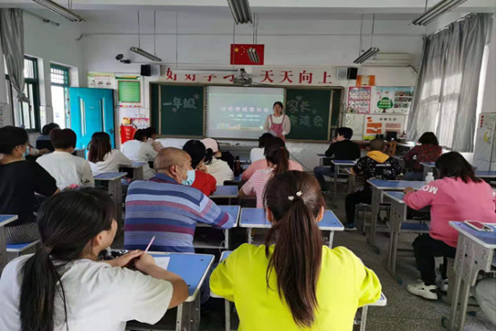 ��������ׯСѧ����У���� Я��ͬ��(1)122.png