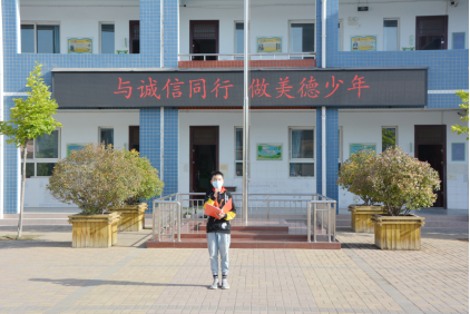 �Ż�¥Сѧ���С������ͬ�� ���������ꡱ����������ʽ(1)155.png