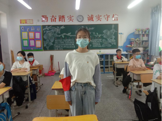 1622083140740334.png 张华楼小学举行“观红色电影 庆建党百年”活动466.png