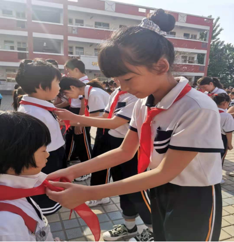 ͯ�����컪��  ��ɫ���򴫰���(1)216.png