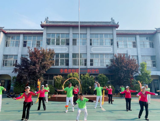 �����Ļ���У԰ �Ļ����������С�������������Сѧ�����Ļ���У԰(1)577.png