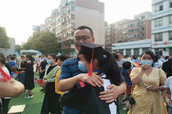 ƽ��ɽ��տ������԰Сѧ����ϲӭ����һ�����ꡰͯ���� ����Զ����2021�����꼶��ҵ����772.png