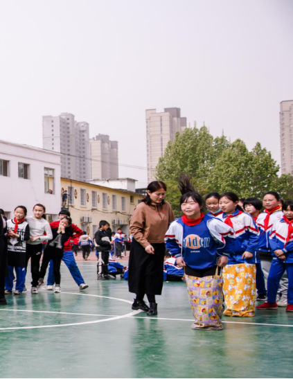 1623999081974012.png 方城一小仁爱班主任论坛集锦张梅地(1)1685.png