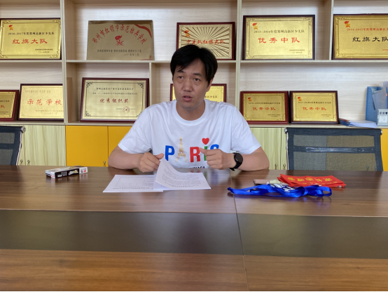 ������Сѧ+��ΰ��+ǿ��ʦ��ʦ�罨�� ��ʵ����ʦ�¿��˹���(1)359.png