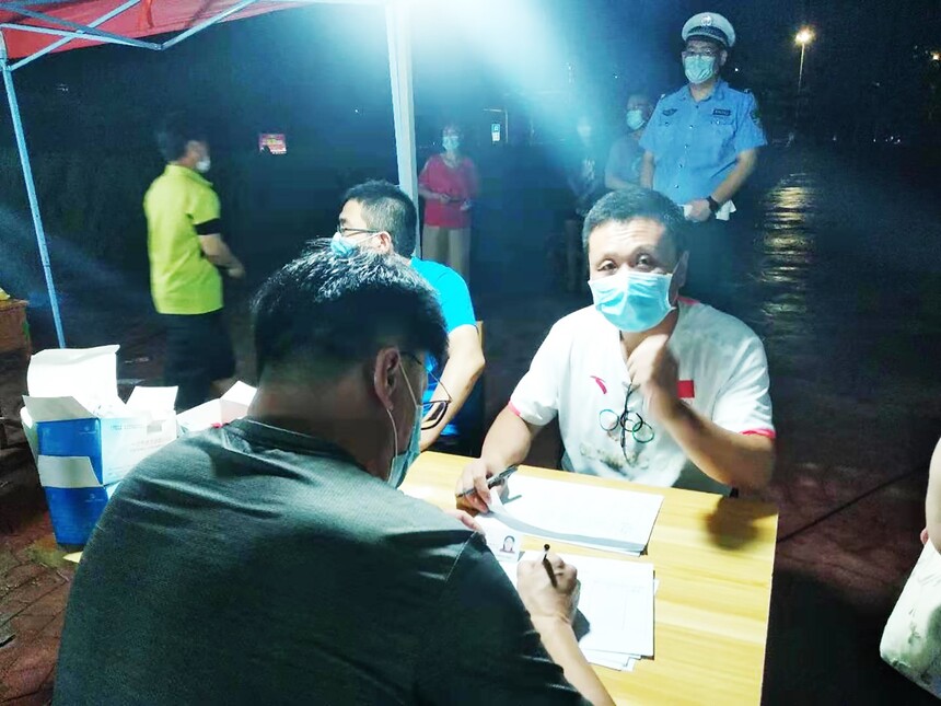 ��ʮ���������Сѧ ������־Ը����.jpg